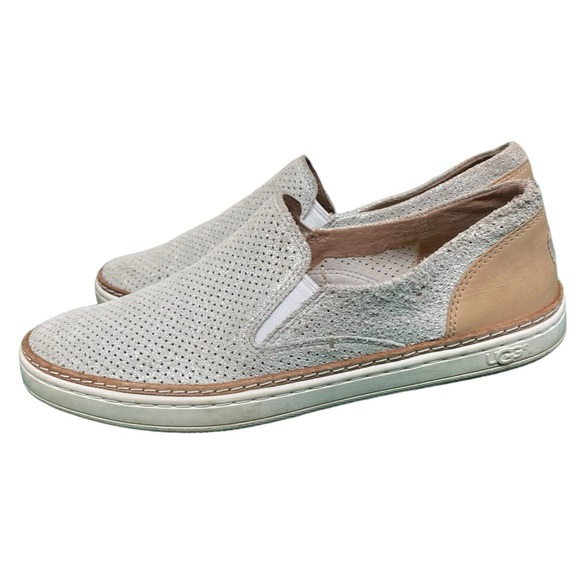 UGG Sneaker Silver Adley Perf Stardust Almond Toe Leather Slip On Shoe 7 - Picture 4 of 8